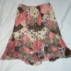 Woman Cato Floral Ruffle bottom Skirt.